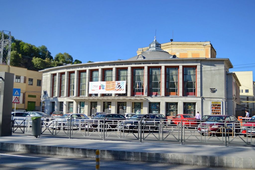 Spargere la Teatrul Maghiar din Cluj-Napoca