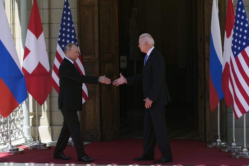 Vladimir Putin și Joe Biden, summit în Geneva pe 16 iunie 2021. Foto: AP/Mediafax