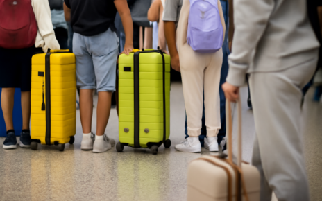 România rămâne fruntașă într-un clasament nedorit în UE: Majoritatea românilor nu își permit vacanțe anuale