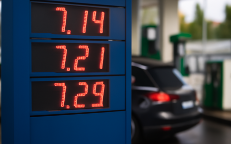 Prețurile la benzină continuă să crească pe fondul crizei din Iran: România evită majorările semnificative